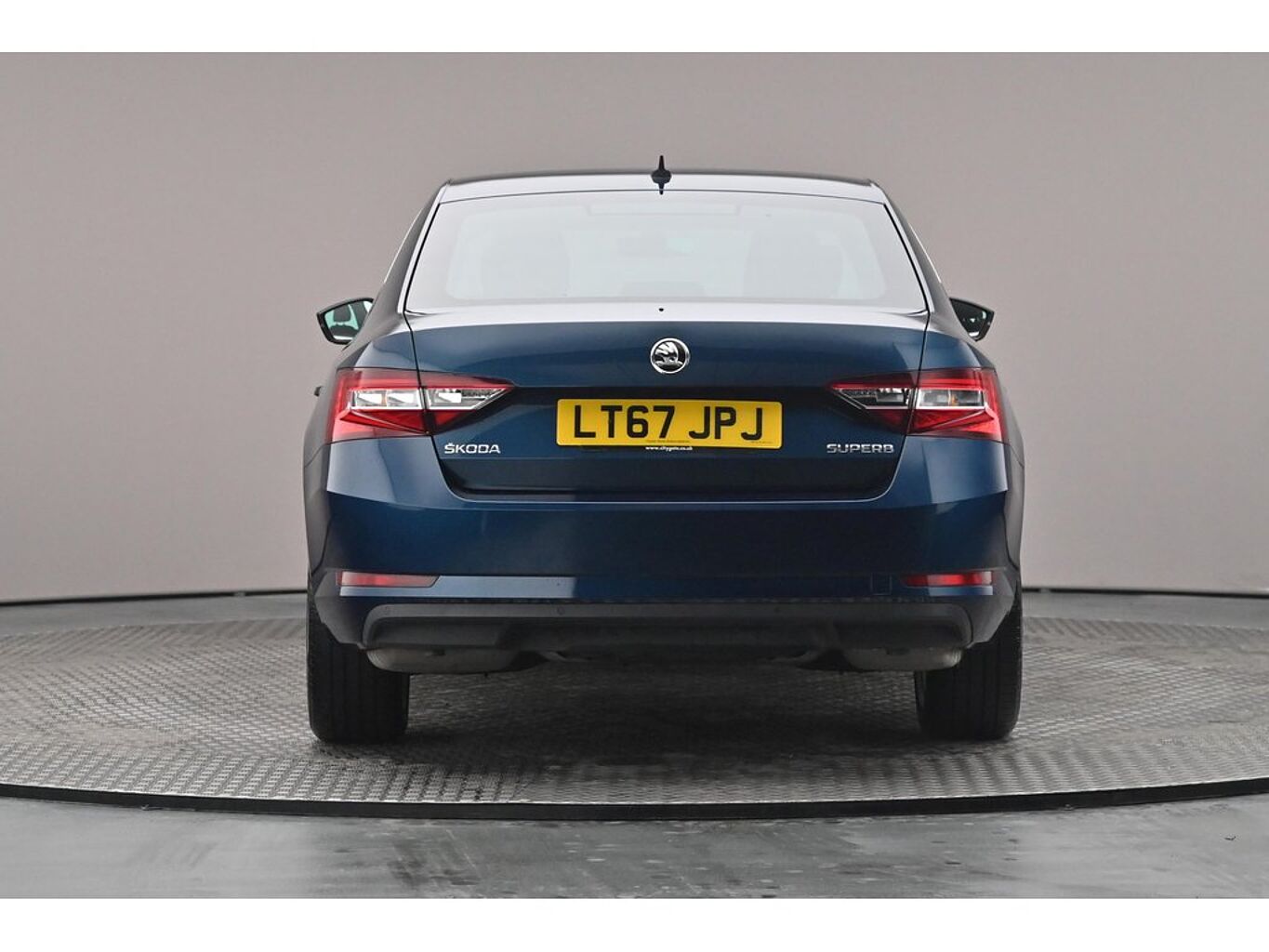 SKODA Superb Hatch SE L Executive 2.0 TSI 220 PS DSG