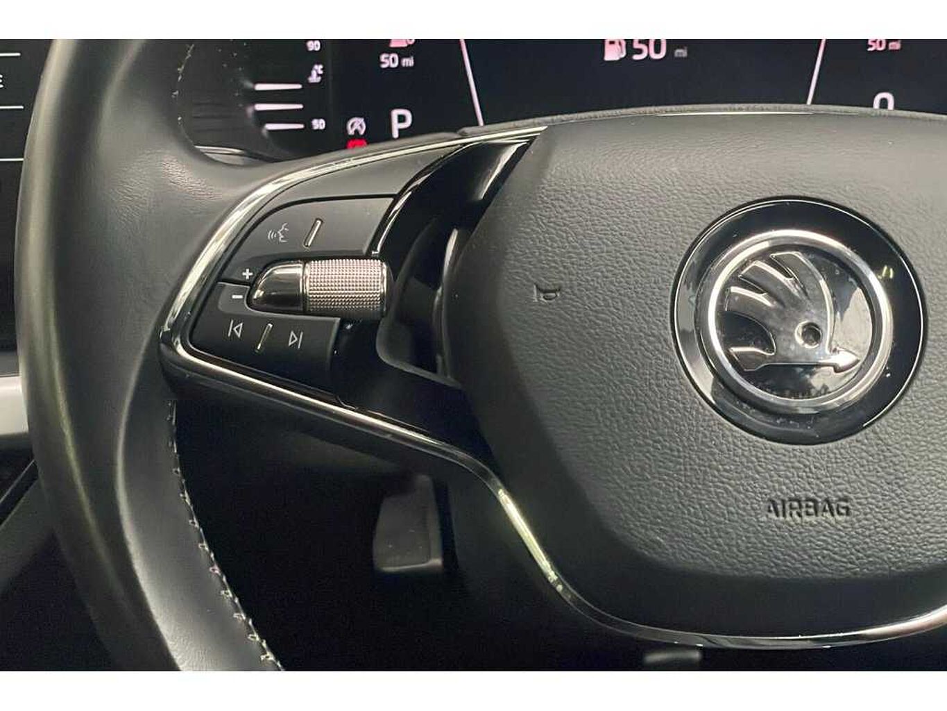 SKODA Kamiq SE L 1.0 TSI 110 PS DSG