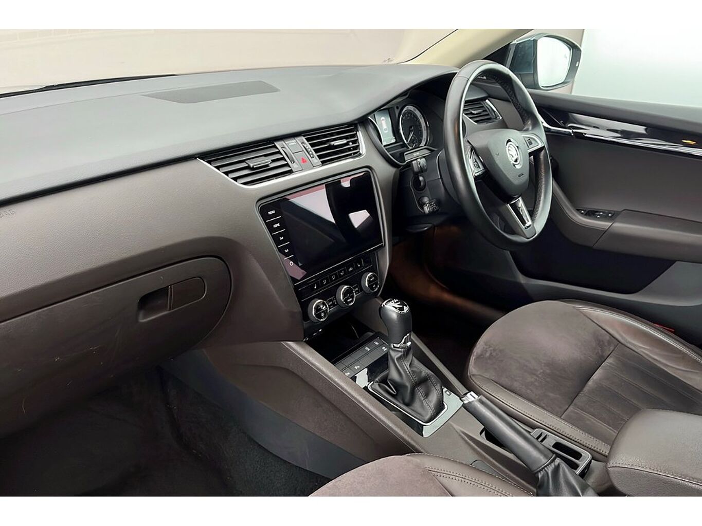 SKODA Octavia Estate L&K 2.0 TDI 150 PS DSG