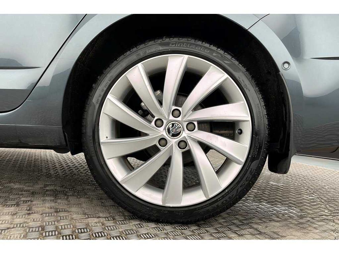SKODA Octavia Estate L&K 2.0 TDI 150 PS DSG