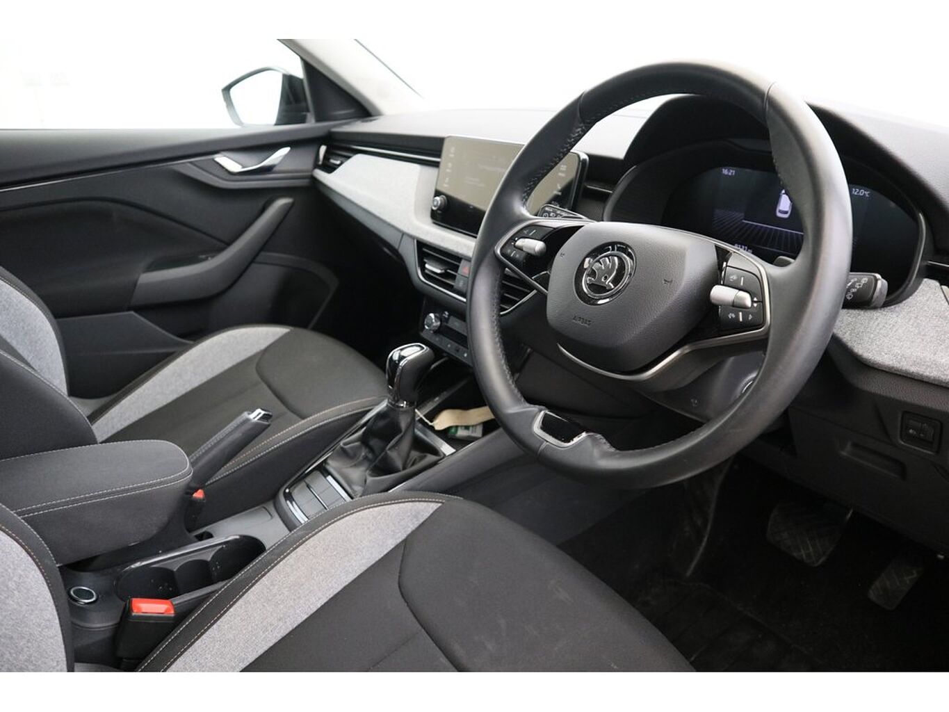 SKODA Kamiq SE 1.5 TSI 150 PS DSG