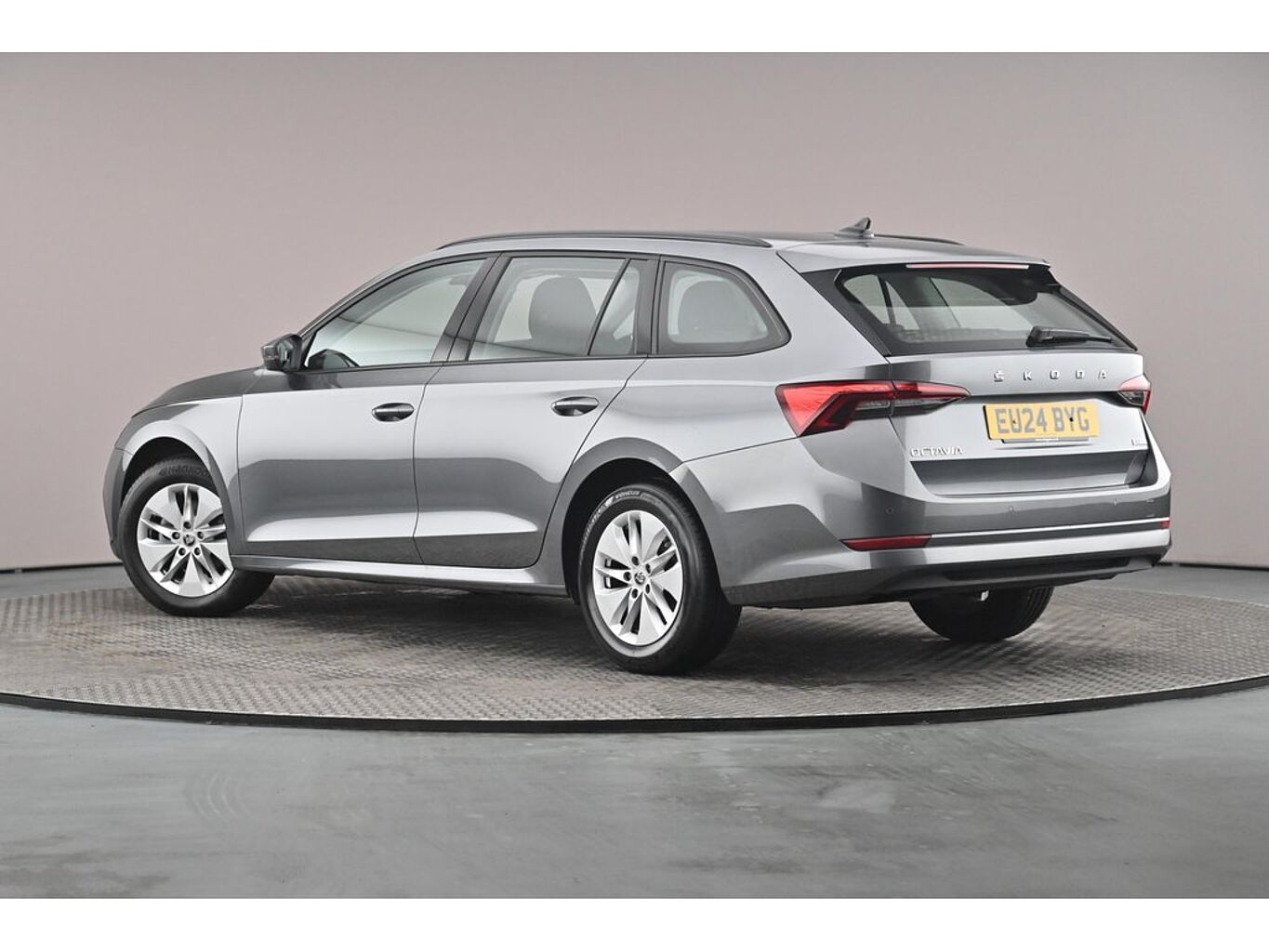 SKODA Octavia Estate SE 1.0 TSI e-TEC 110 PS DSG