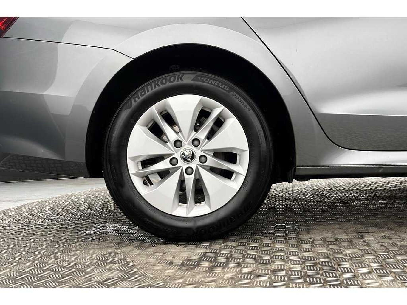 SKODA Octavia Estate SE 1.0 TSI e-TEC 110 PS DSG