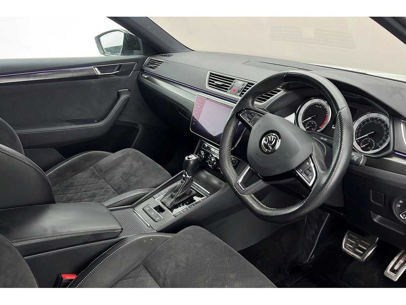 SKODA Superb Hatch Sportline Plus 2.0 TSI 190 PS DSG