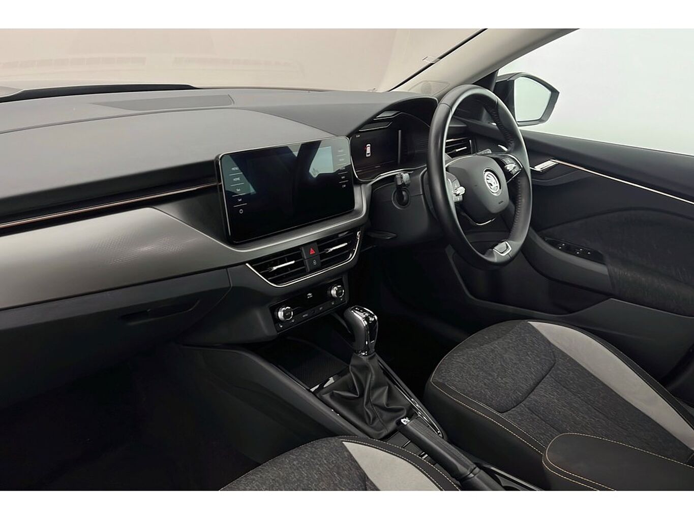 SKODA Kamiq SE L Executive 1.0 TSI 110 PS DSG