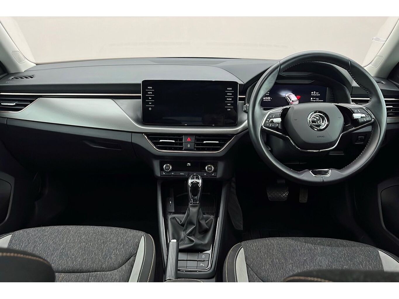 SKODA Kamiq SE L Executive 1.0 TSI 110 PS DSG