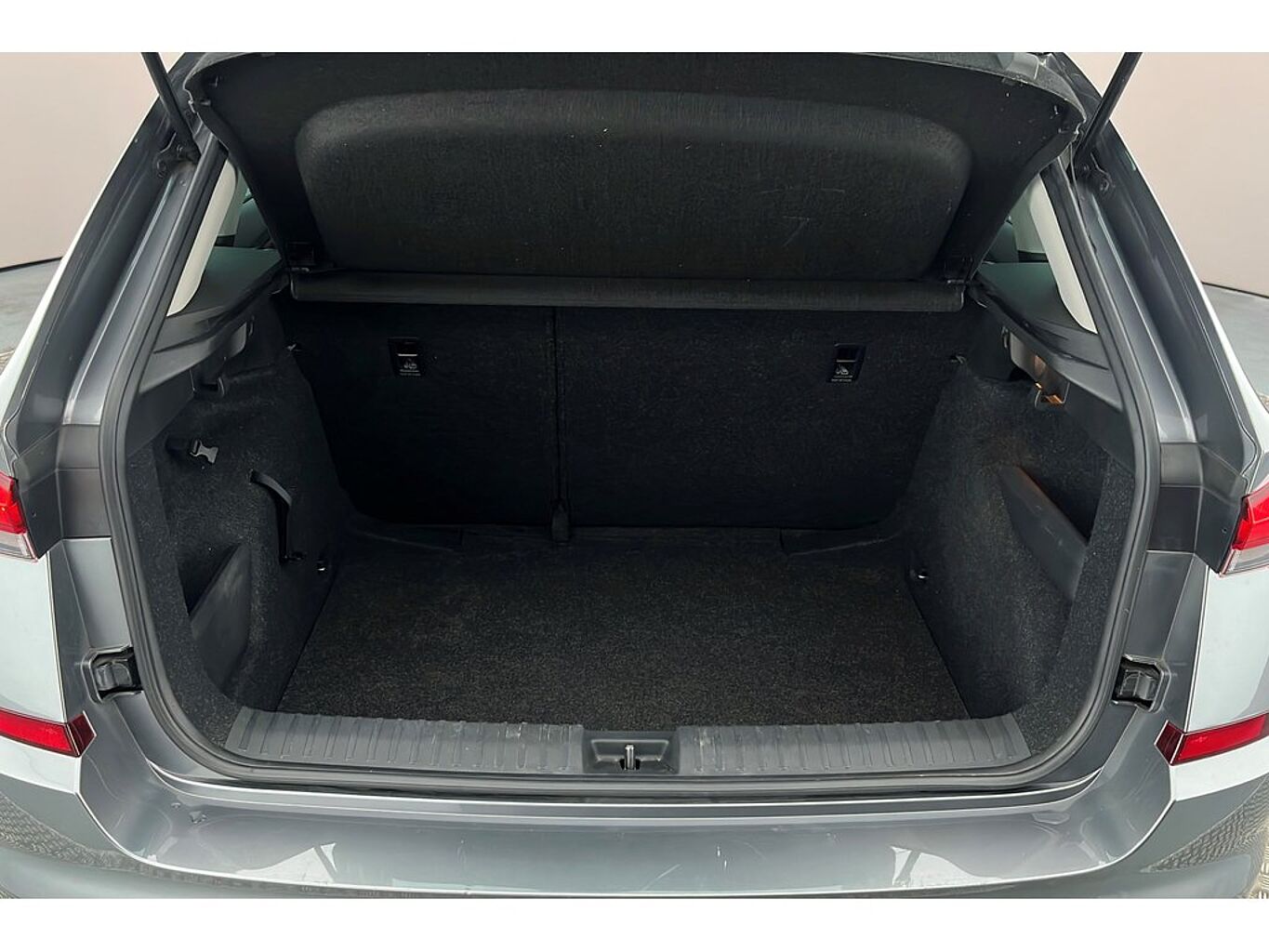 SKODA Kamiq SE L Executive 1.0 TSI 110 PS DSG