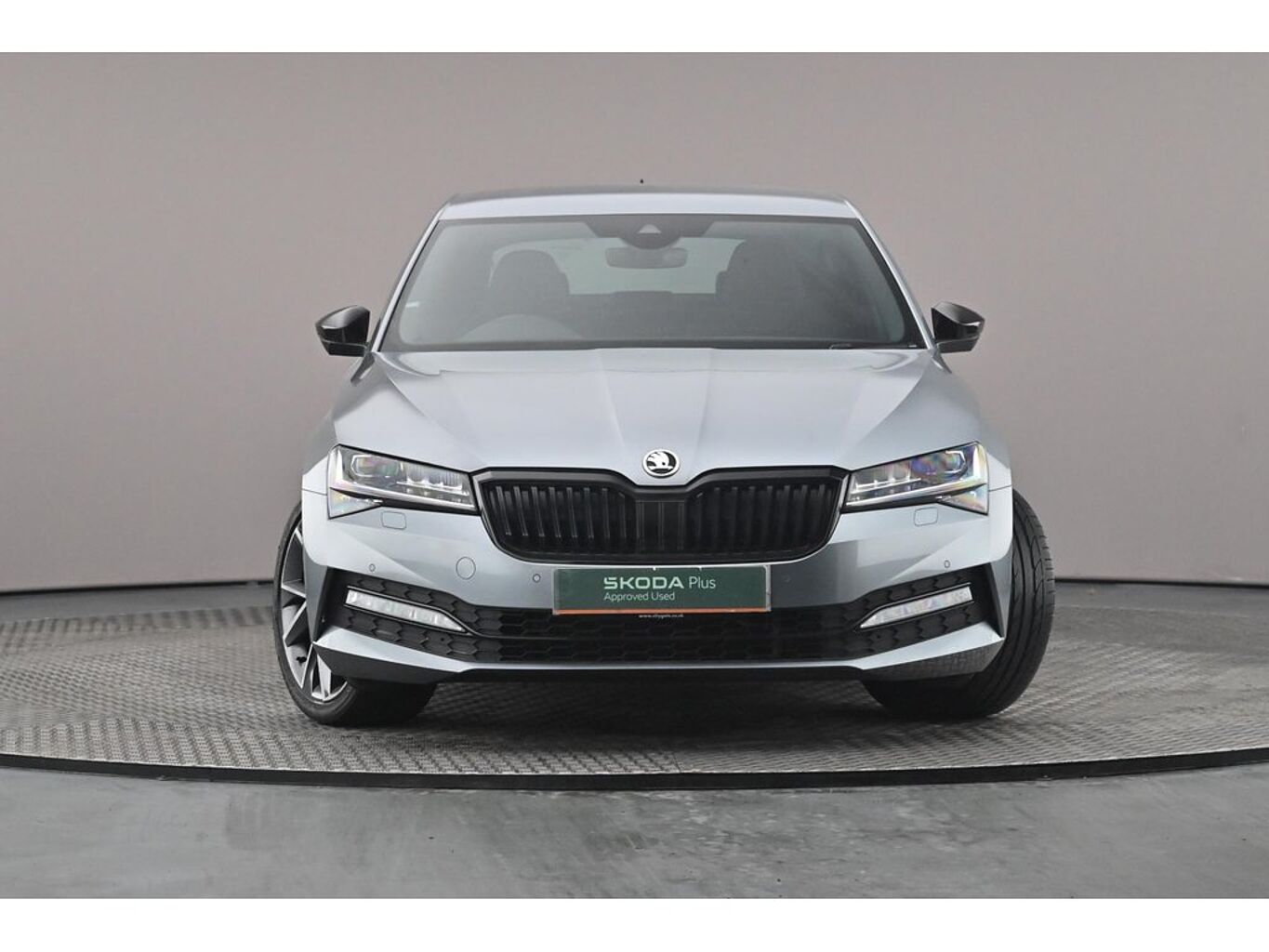 SKODA Superb Hatch Sportline Plus 1.5 TSI 150 PS DSG