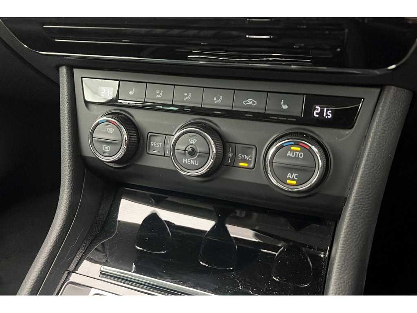 SKODA Superb Hatch L&K 2.0 TDI 150 PS DSG